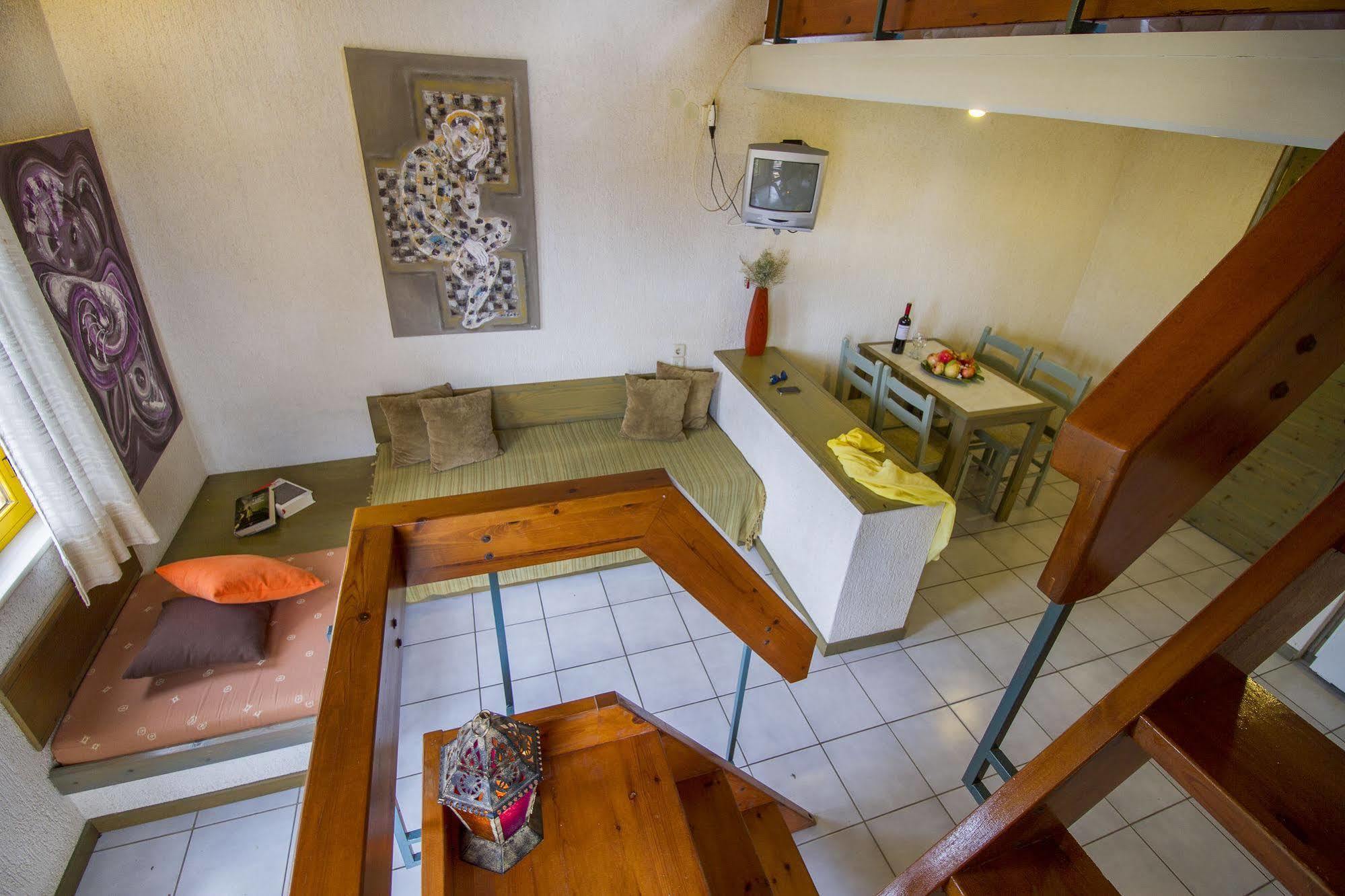 Lycasti Maisonettes Tavronitis Exteriér fotografie